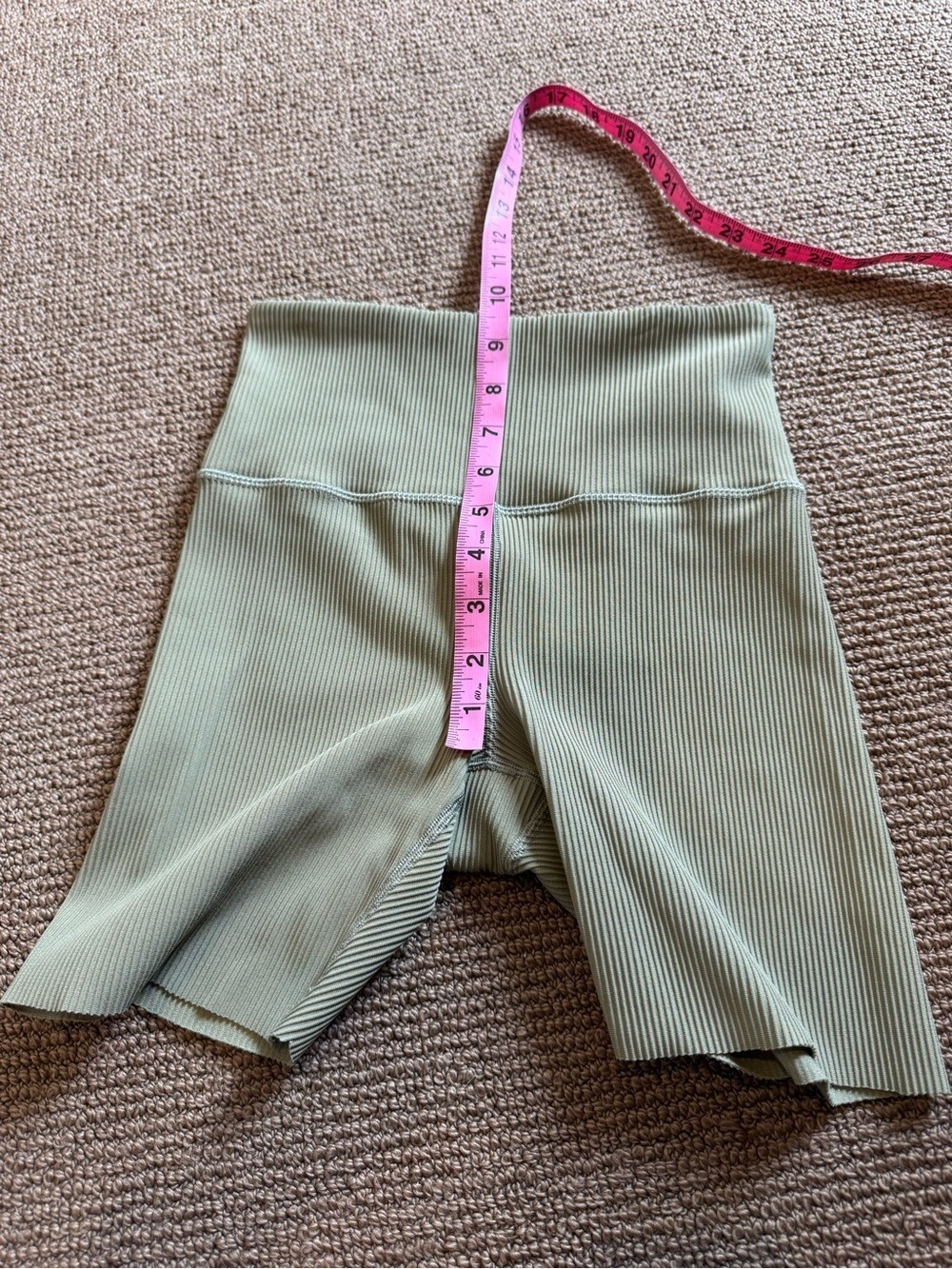 ATHLETA ‘Elation Rib’ High Rise Shorts - Picture 10 of 11